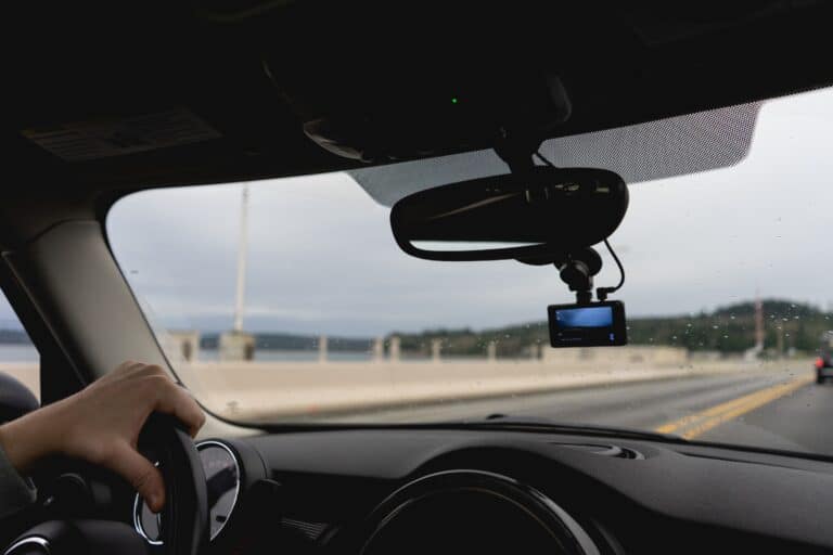Are Mirror Dash Cams Any Good? Yes, But Not for Everyone